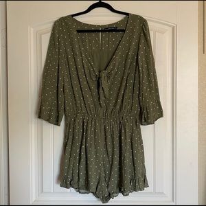Abercrombie and Fitch army grren polka dot romper XL